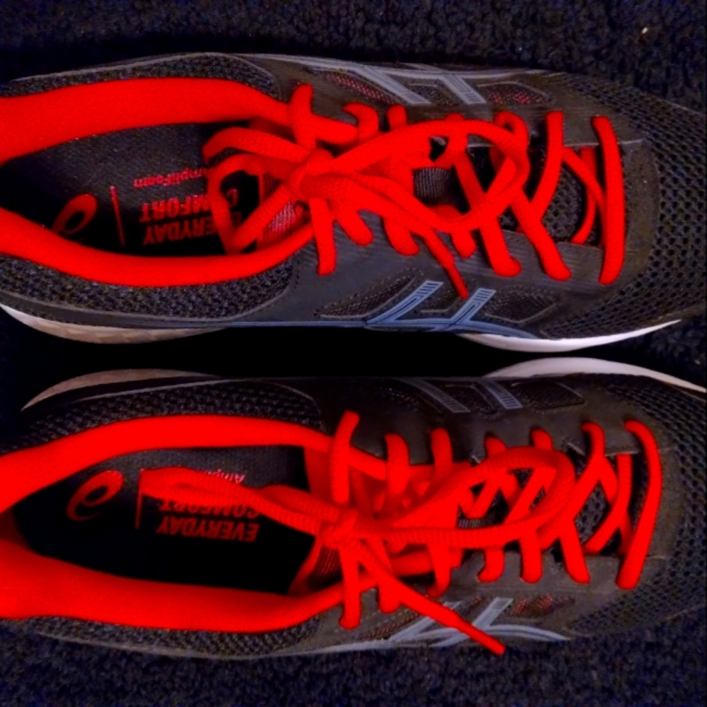 Men's ASICS Amplifoam shoes